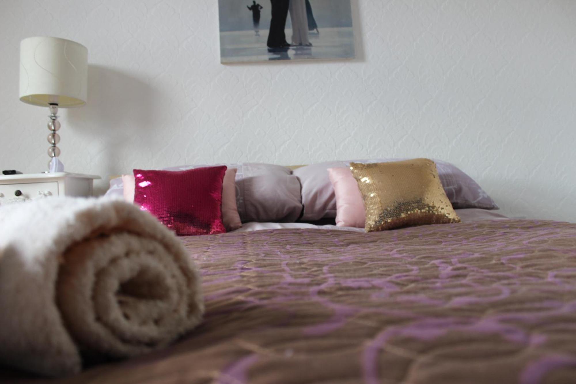 Mother-In-Law Guest House Hotel Leeds Leeds  Dış mekan fotoğraf