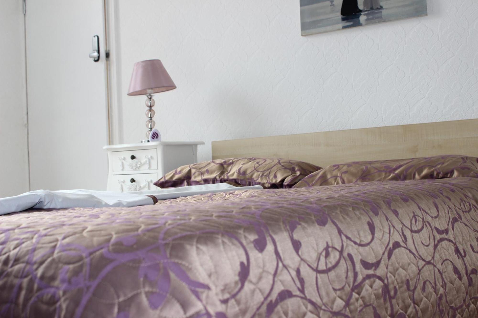 Mother-In-Law Guest House Hotel Leeds Leeds  Dış mekan fotoğraf