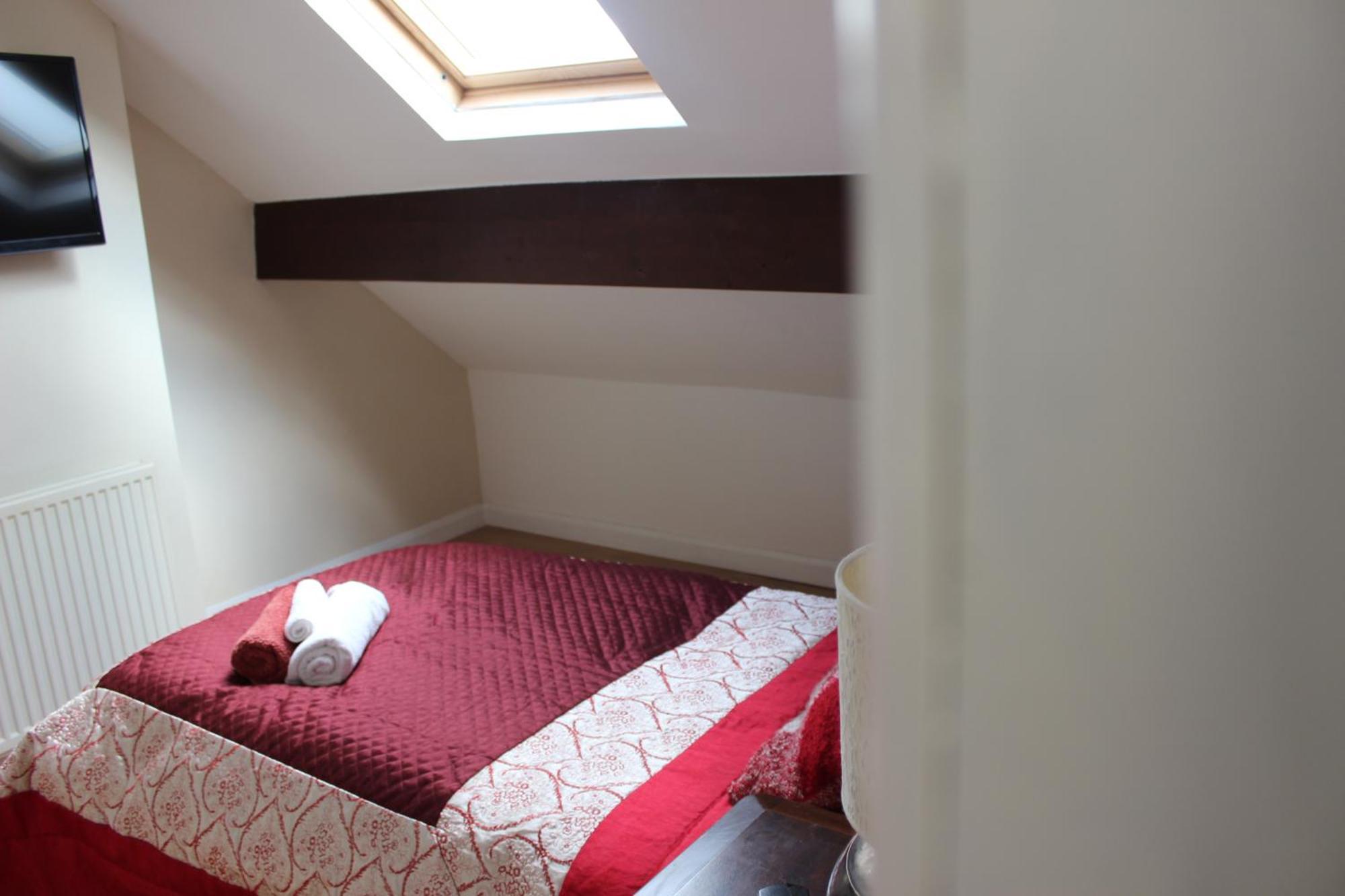 Mother-In-Law Guest House Hotel Leeds Leeds  Dış mekan fotoğraf