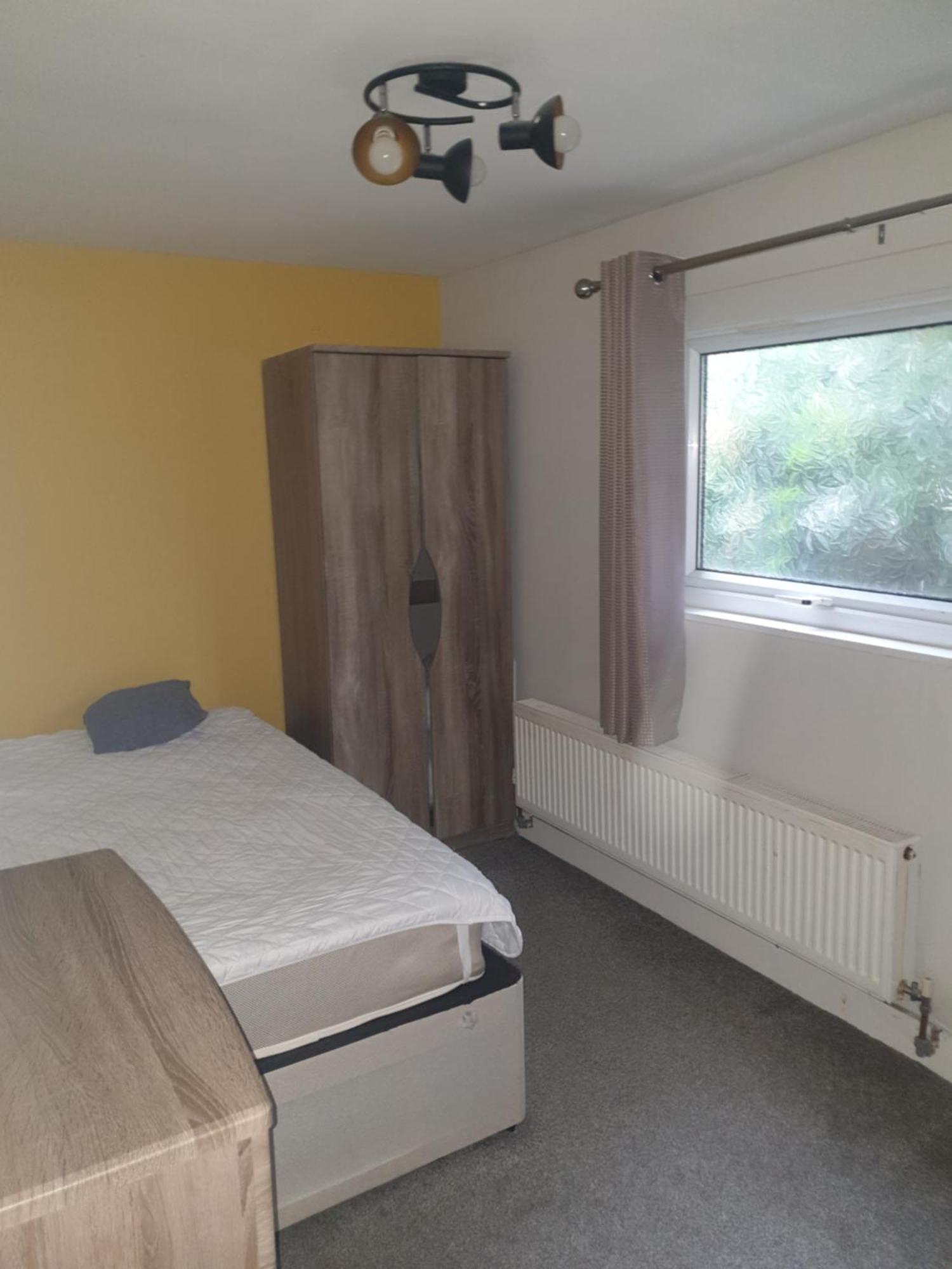 Mother-In-Law Guest House Hotel Leeds Leeds  Dış mekan fotoğraf